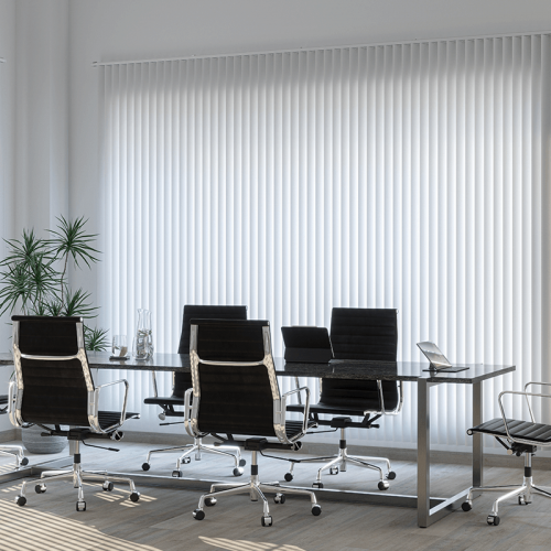 Cortinas Verticais traslúcidas