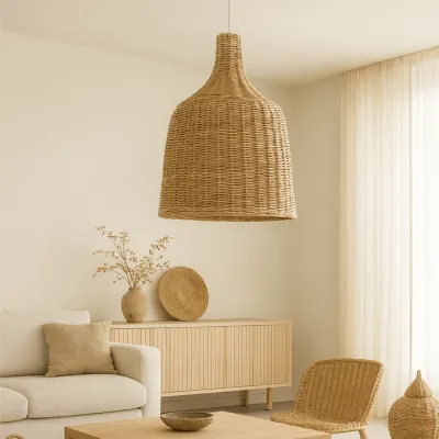 Lámpara de mimbre con forma campana
