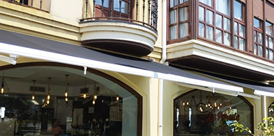 Tipos de toldos para terrazas si quieres crear una zona de confort al aire libre